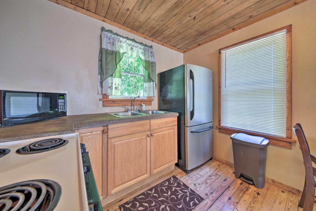 Pet-Friendly Cottage With Fire Pit - 3 Mi To Siu! Carbondale Exterior foto