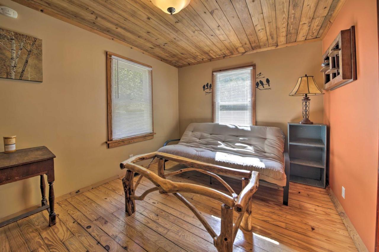 Pet-Friendly Cottage With Fire Pit - 3 Mi To Siu! Carbondale Exterior foto