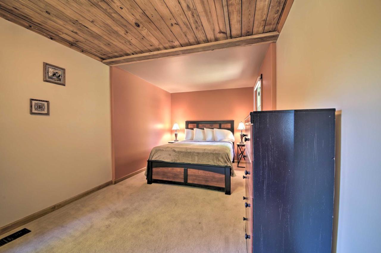 Pet-Friendly Cottage With Fire Pit - 3 Mi To Siu! Carbondale Exterior foto